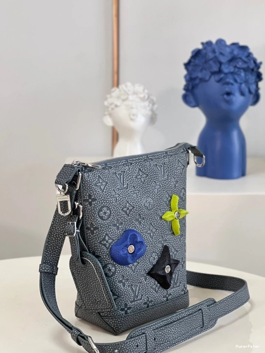 VUITTON PM CRUISER HOBO LOUIS 0711